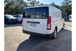 2021 Toyota
Hiace
