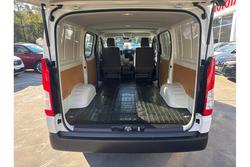 2021 Toyota
Hiace