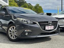 2015 Mazda
3 Maxx