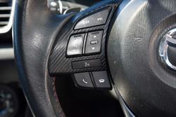 2015 Mazda
3 Maxx