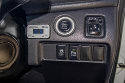 2017 Mitsubishi
Pajero GLS