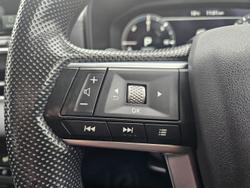 2023 Mitsubishi Outlander PHEV ES