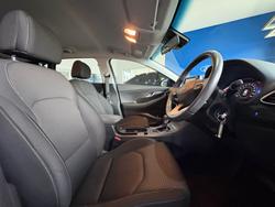 2022 Hyundai
                i30 Active