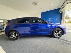 2022 Hyundai
                i30 Active