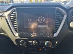 2022 Isuzu
                D-MAX LS-M