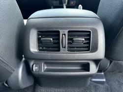 2024 Nissan Navara ST-X