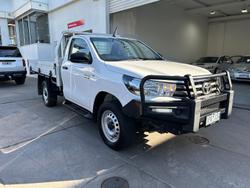 2019 Toyota
                Hilux SR