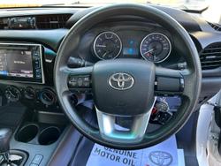 2019 Toyota
                Hilux SR