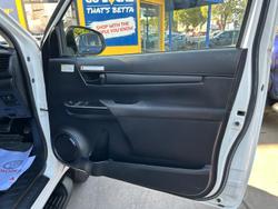 2019 Toyota
                Hilux SR