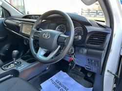 2019 Toyota
                Hilux SR