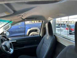2019 Toyota
                Hilux SR