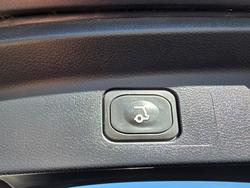 2022 Ford
Everest