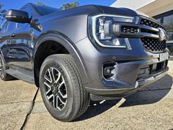 2022 Ford
Everest