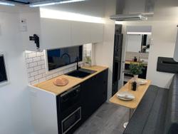 2025 Traveller Track 17'