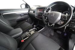 2016 Mitsubishi
                Outlander LS Safety Pack