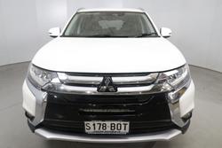 2016 Mitsubishi
                Outlander LS Safety Pack
