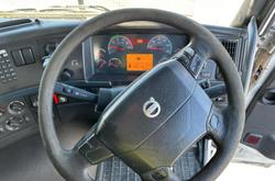 2006 Volvo Fm 480 8X4 White