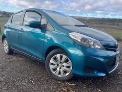 2013 Toyota
Yaris YR