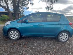2013 Toyota
Yaris YR