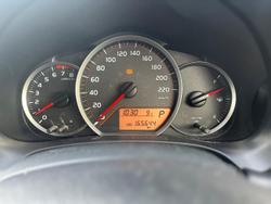 2013 Toyota
Yaris YR