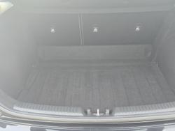 2017 Hyundai i30 Active PD MY18 Phantom Black