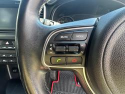 2017 Kia
Sportage Si