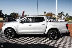2025 Nissan
                Navara ST-X
