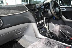 2015 Mazda
BT-50 XTR