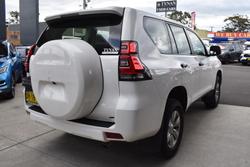 2023 Toyota
Landcruiser Prado GX