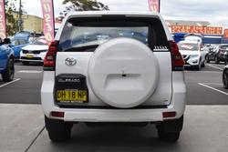 2023 Toyota
Landcruiser Prado GX