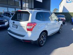 2015 Subaru
Forester 2.5i-S