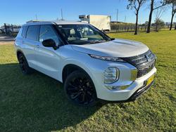 2024 Mitsubishi Outlander Black Edition