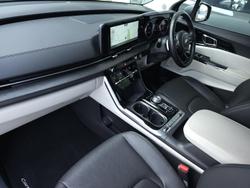 2021 Kia
Carnival Platinum
