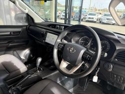 2022 Toyota
Hilux Workmate