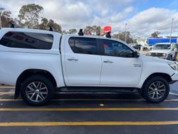 2016 Toyota Hilux SR5
