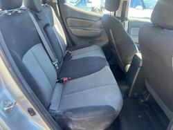 2015 Mitsubishi
Triton GLX