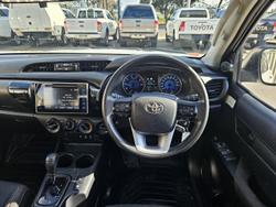 2019 Toyota
                Hilux SR