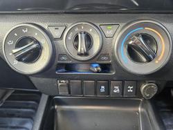 2019 Toyota
                Hilux SR
