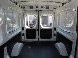 2025 LDV
Deliver 9