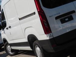 2025 LDV
Deliver 9