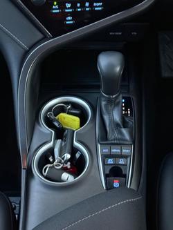 2022 Toyota
Camry SX