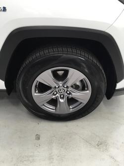 2023 Toyota
RAV4 GX