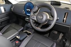 2024 MINI
Countryman E Classic