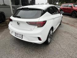 2019 Holden
Astra RS-V