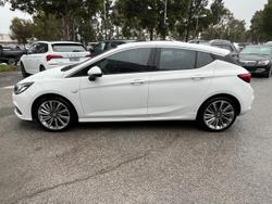 2019 Holden
Astra RS-V