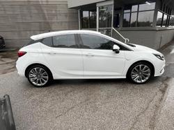 2019 Holden
Astra RS-V