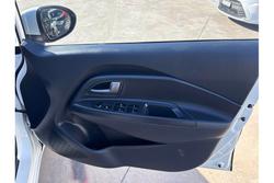 2013 Kia
Rio S