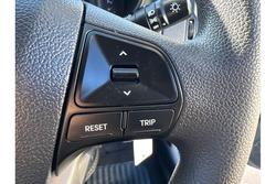 2013 Kia
                Rio S