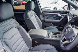 2025 Volkswagen Touareg 210TDI R-Line