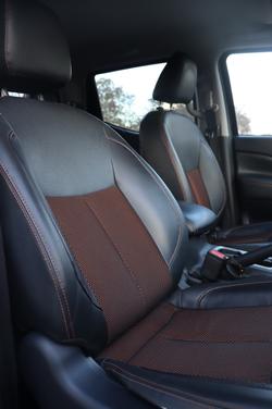 2019 Nissan
                Navara N-TREK